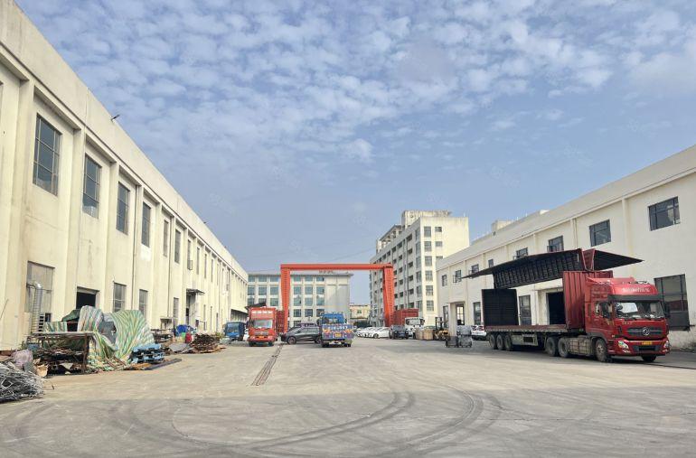 年前特价出租厂房仲恺12米厂房仓库低价出租大小可分租