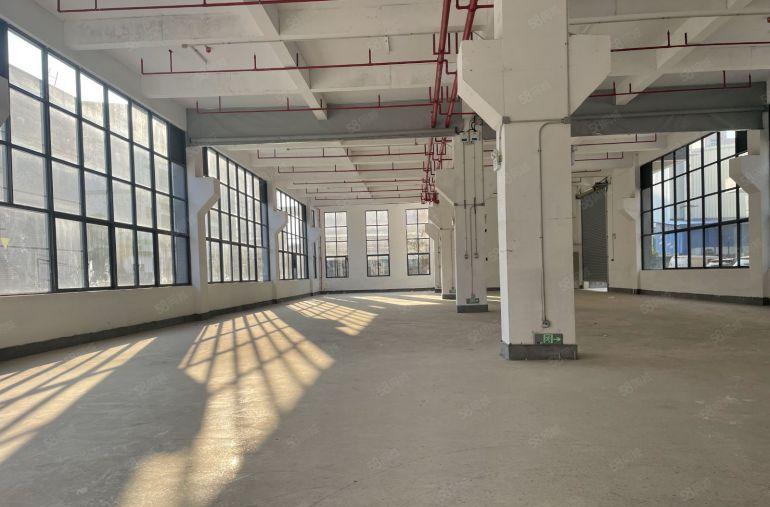 仲恺楼上3000平实际面积出租现成装修水电齐全可办环评可分租