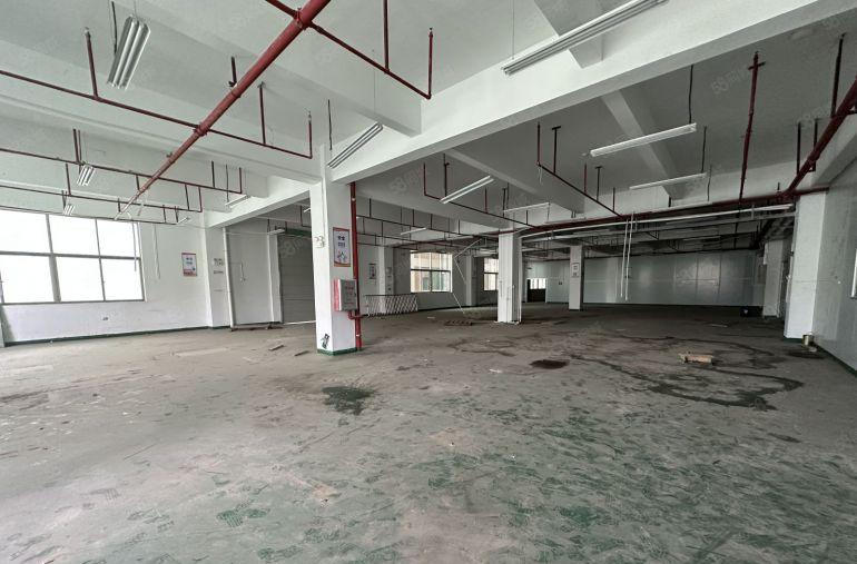 实际面积，原房东带装修厂房直租1300平