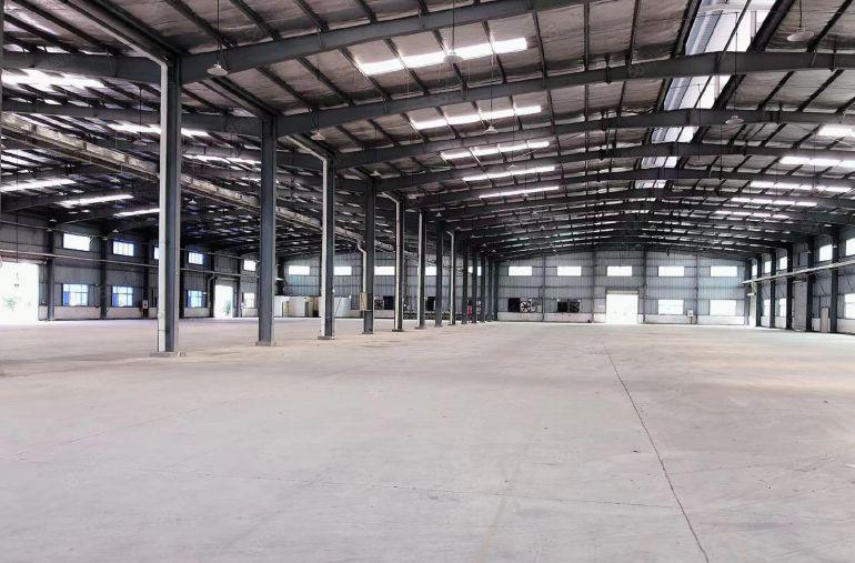 仲恺陈江钢结构厂房仓库5000平低价15块出租，滴水10米。