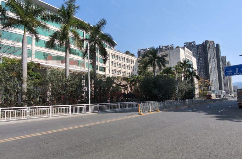 潼湖高速口2000平原房东一楼厂房仓库出租 水电齐全 可分租