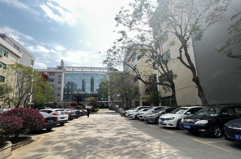 8元！！仲恺陈江新出楼上3000平厂房出租现成装修好停车