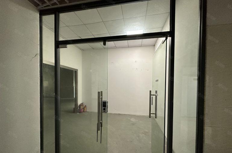 8元陈江厂房楼上700平水电齐全红本厂房低价出租仲恺厂房