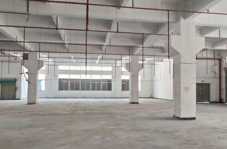 超低价！8元仓库厂房出租无公摊大小可分四部货梯有食堂配套齐全