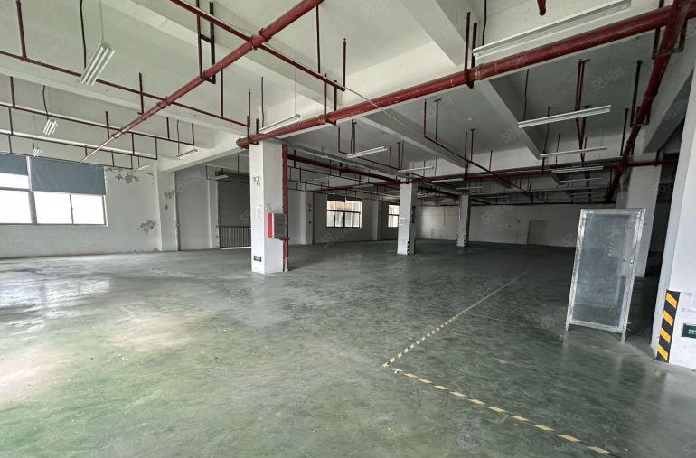 实际面积，原房东带装修厂房直租1300平