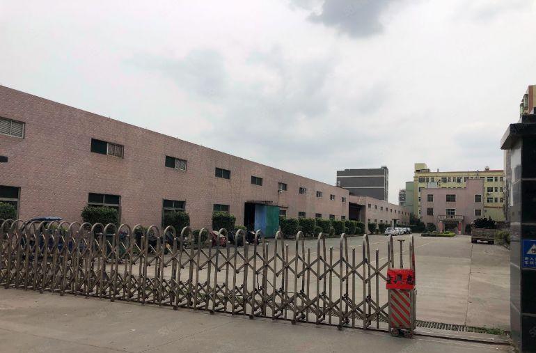 独院6000平15块厂房仓库出租现成水电滴水7米可进大车。