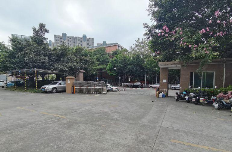 厂房出租 ！原房东，楼上带装修600平方水电齐全，拎包入住