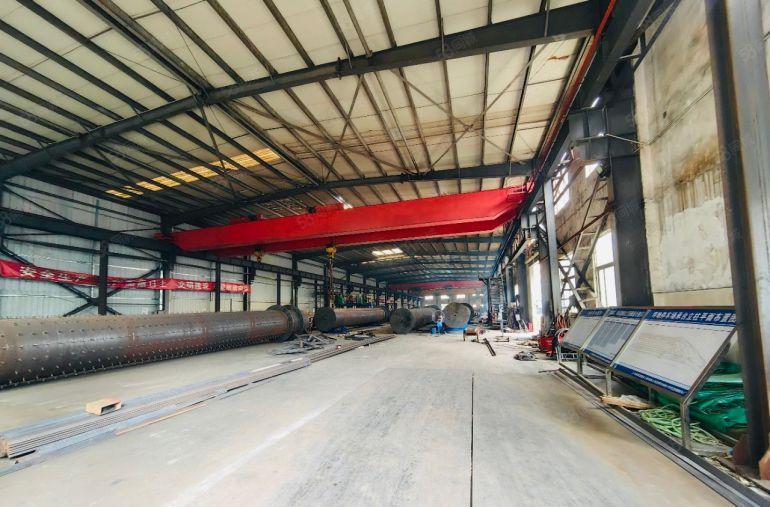 滴水9米钢构厂房，15吨航车免费用，原房东厂房出租，已空置