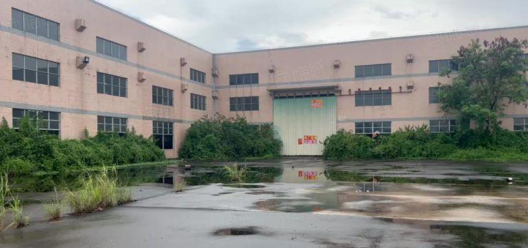 红本厂房出租独门独院空地6000方，水电可过户有家具喷油环评