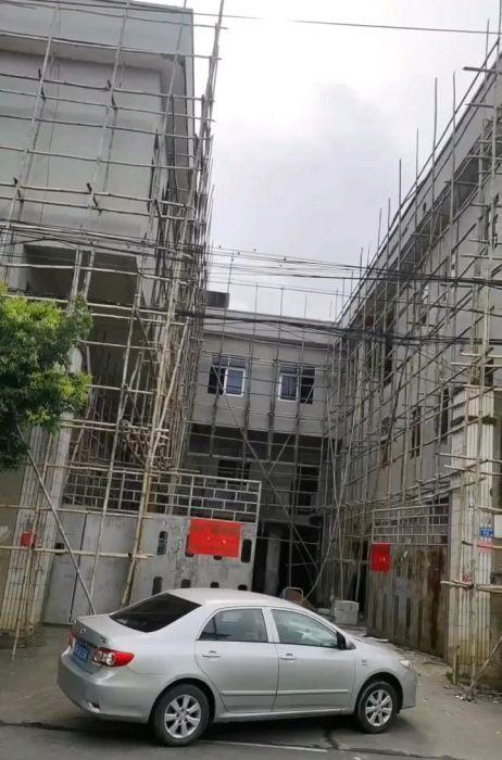 独门独院，共三层每层两千平方