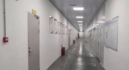 陈江工业园1楼3700平带豪华装修可分租层高6M原房东急租