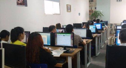 深圳福田 中银大厦B栋旁边50米1800㎡ 厂房出售层高10米 配电12000KVA 独院天车2.0吨 有蒸汽 有燃气 可环评