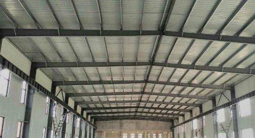 比亚迪生产基地对面 1500㎡ 厂房出售层高12米 跨度24米 天车10吨 可环评 可分租