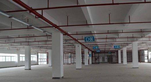 深圳龙岗宝龙工业园火爆招商！华强集团自营仓储厂房，中介速来!