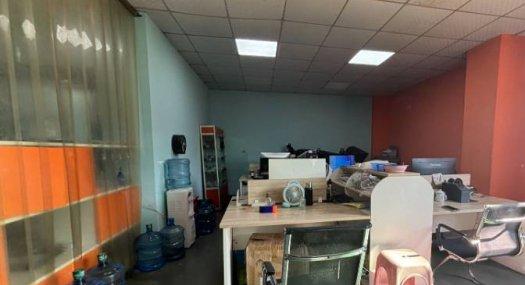 深圳龙华地铁口1600㎡ 精装修厂房出租