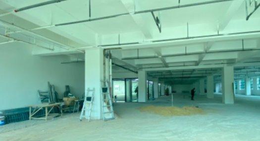 深圳南山 松柏路主干道边上2000㎡ 厂房租售层高3.8米 可分租