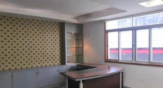 宝安石岩松柏路旁一楼1250平精装办公室出租！