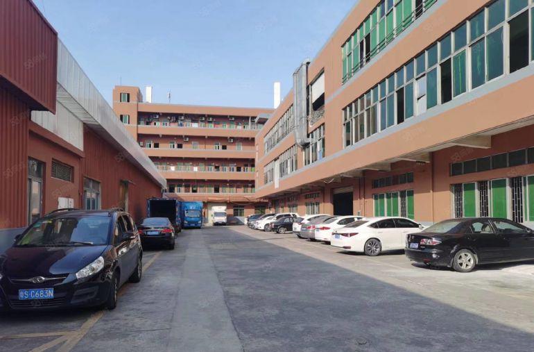 东城标准厂房一楼1000平方， 二楼整层2000平方低价出租