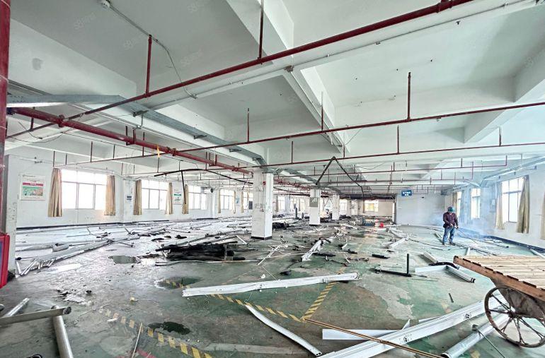 虎门独院厂房出租带现成水电装修空地可进出大车 实际面积出租