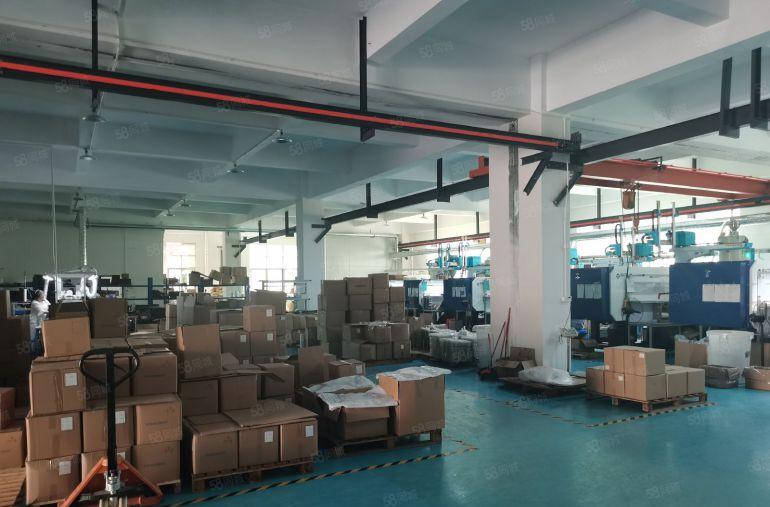 厦边一楼带航车1800平方水电齐全厂房出租！