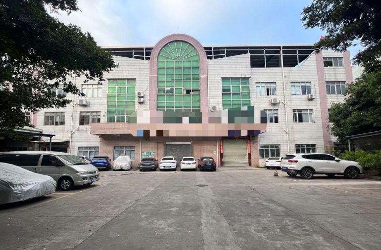 长安新安街口新农村 原房东精装修1500平三房出租