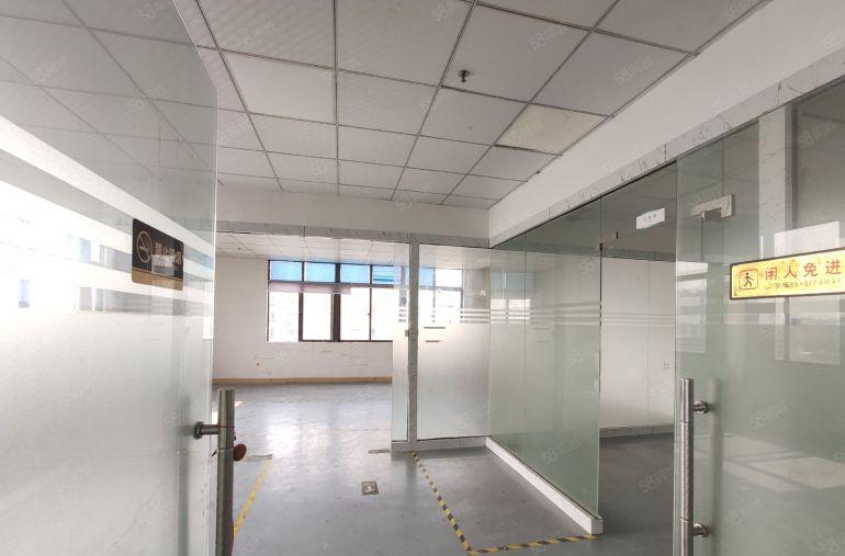 长安乌沙雅正小学附近楼上300平现成精装修工业厂房招租