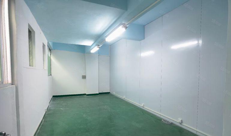 长安镇乌沙厂房出租楼上580平，带装修低价出租，现成电子车间