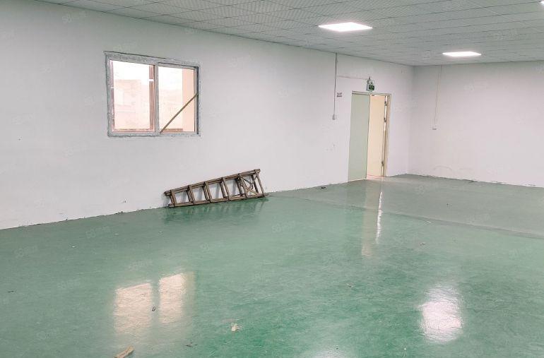 长安沙头新空楼上580平精装修厂房出租