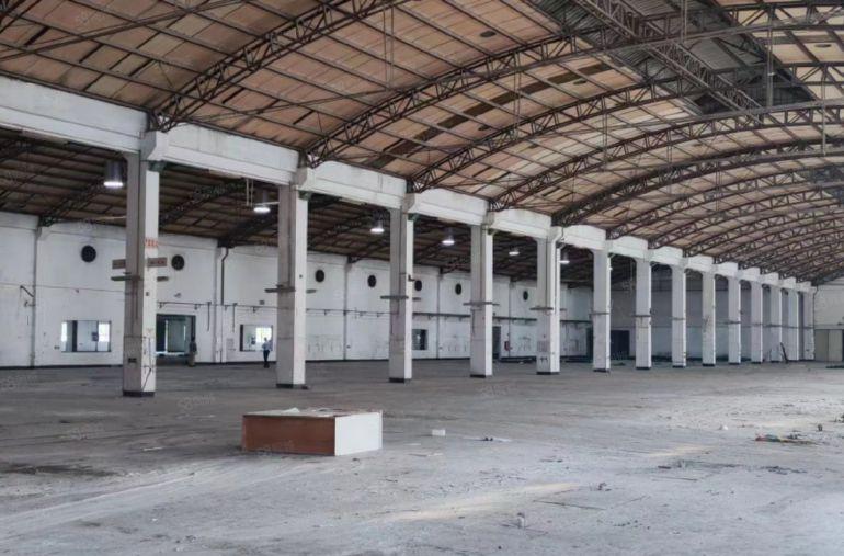 常平靠高速新出带红本滴水15米高单一层钢构厂房带卸货平台