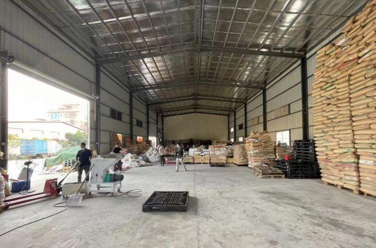 常平镇原房东钢构单一层1200平方厂房出租，价格便宜，空地大