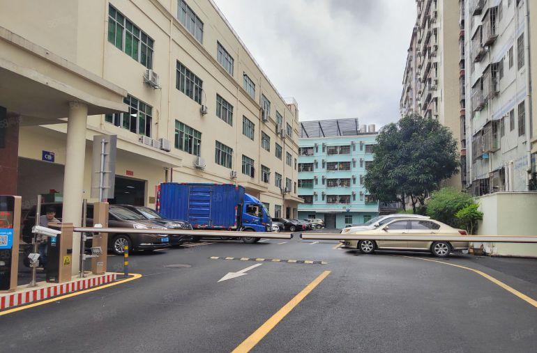 塘厦石鼓工业区新出原房东红本厂房楼上1050平出租带装修可分