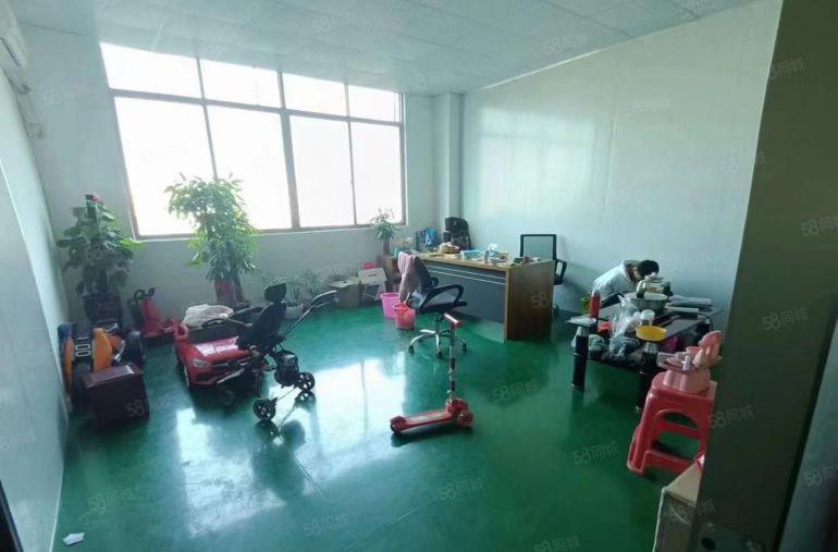 塘厦蛟乙塘一手房东一楼380平出租，内带装修水电办公室