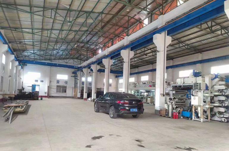 凤凰岗原房东独栋1600平实际面积带航吊，现成装修拎包生产