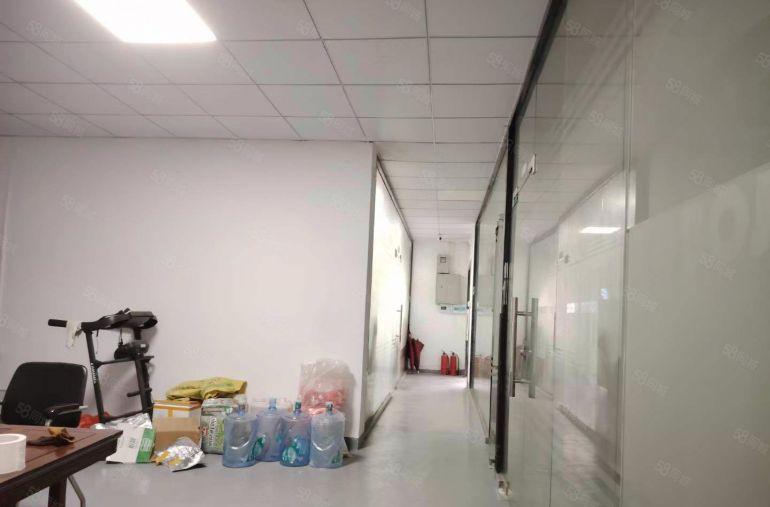 塘厦独院一楼钢构560平带航车厂房特价出租，带办公室可进大车