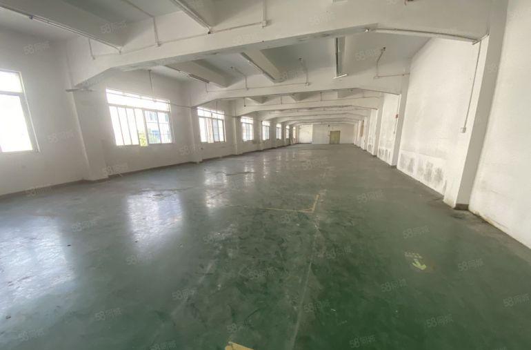 塘厦清湖头独院标准2楼950平方，现成地坪漆精装修，水电齐全