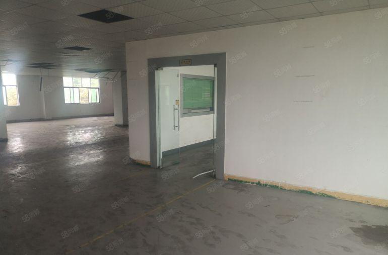 原房东精装修办公室及车间主线到车间空地大租金低可进13米货车