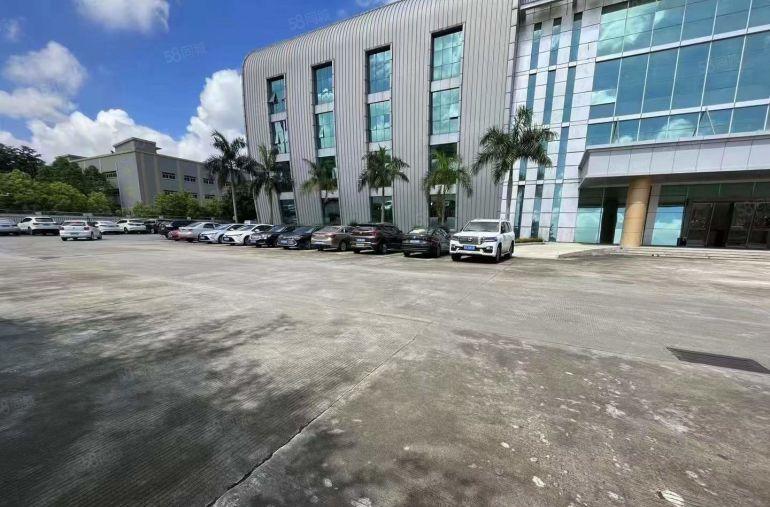 塘厦太阳城一楼2800平厂房出租，现成装修塑胶电子五金注塑