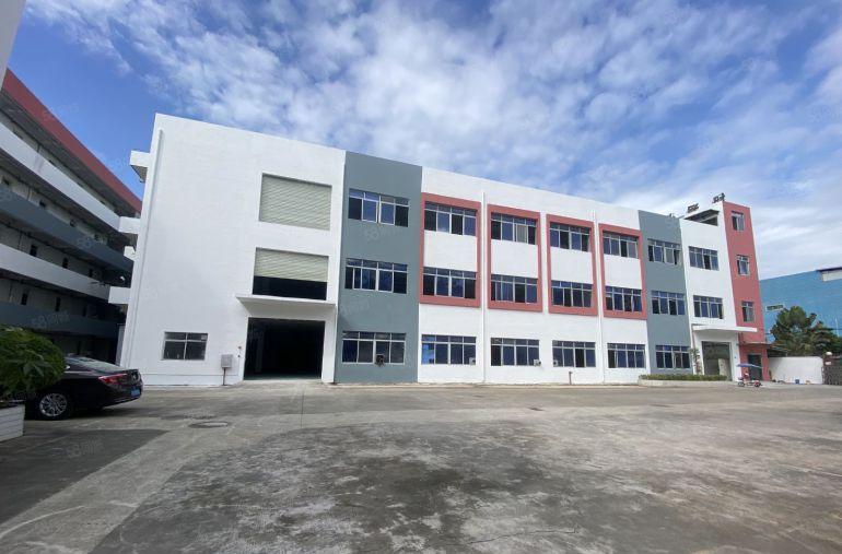 塘厦沙湖独院标准1楼1700平方，大小面积可分租，主线到位！