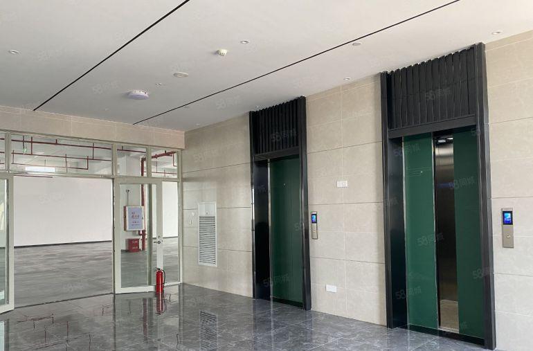 小独栋厂房，大堂客梯货梯俱全，形象好环境佳，独门独院客货分流