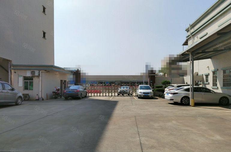 占地5250方，厂房4600方，砖墙到顶独门独院原房东8米