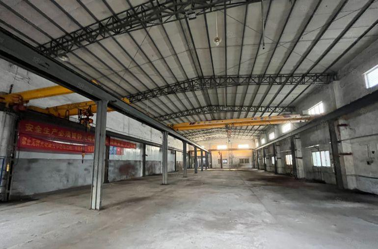 寮步镇独院厂房出租，原房东单一层带行车小独院低价出租工业用地