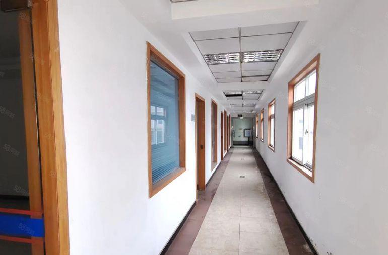 寮步刘屋巷独门独院3500平方厂房出租，现成装修，可办环评。