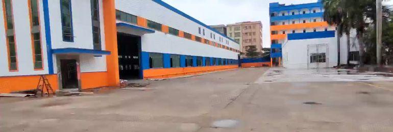 寮步10米高钢构独院11000平米单一层厂房低价出租有牛腿