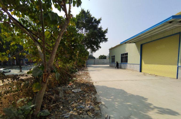 凤岗靠山边独院单一层钢构3800平，大小可分