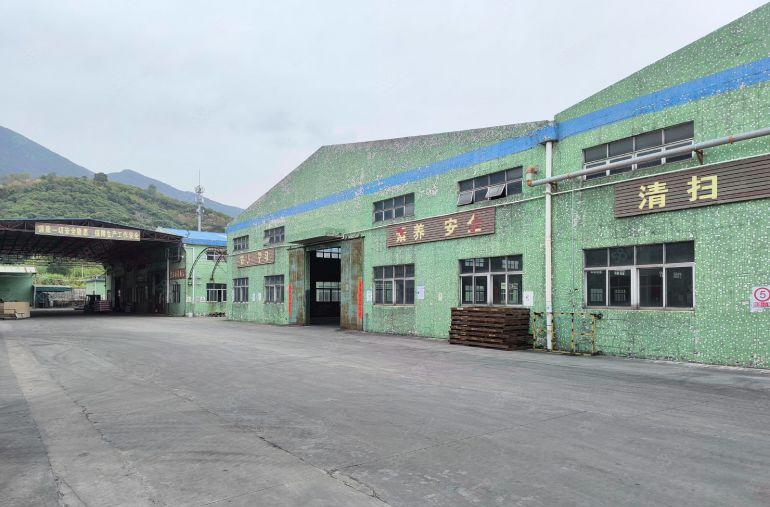 凤岗高速口独院钢构5000平厂房仓库出租，滴水8米水电齐全。