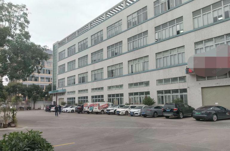 凤岗宏盈工业区带办公室装修标准厂房四楼800平出租水电到车间