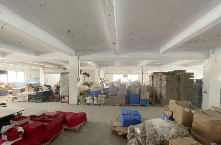 万江上甲三楼660平方标准厂房出租有现成办公室水电齐全