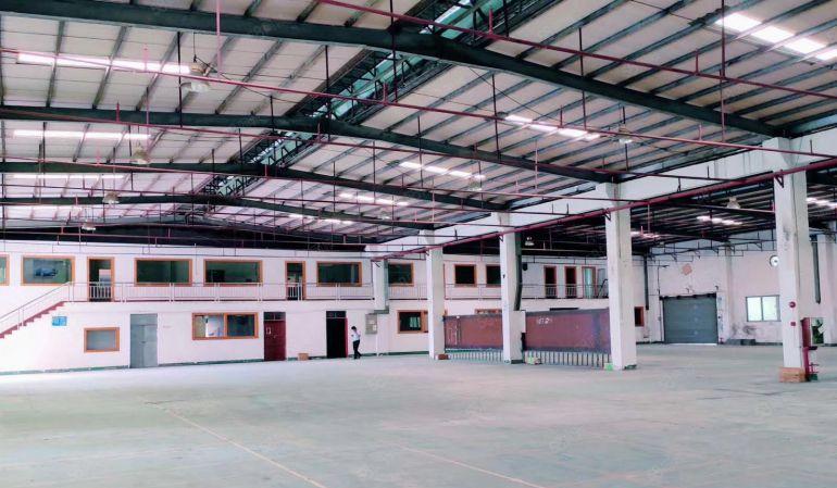 大朗独院单一层厂房出租2000平方，滴水9米，水电齐全，空地