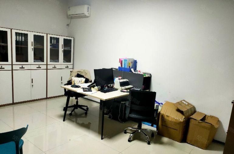 大岭山新出独门独院5000平方原房东精装修红本厂房出租可分租