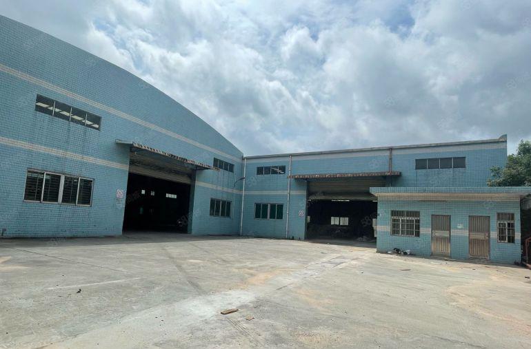 大岭山鸡翅岭独门独院2300方空地超大，可分租，低价出租